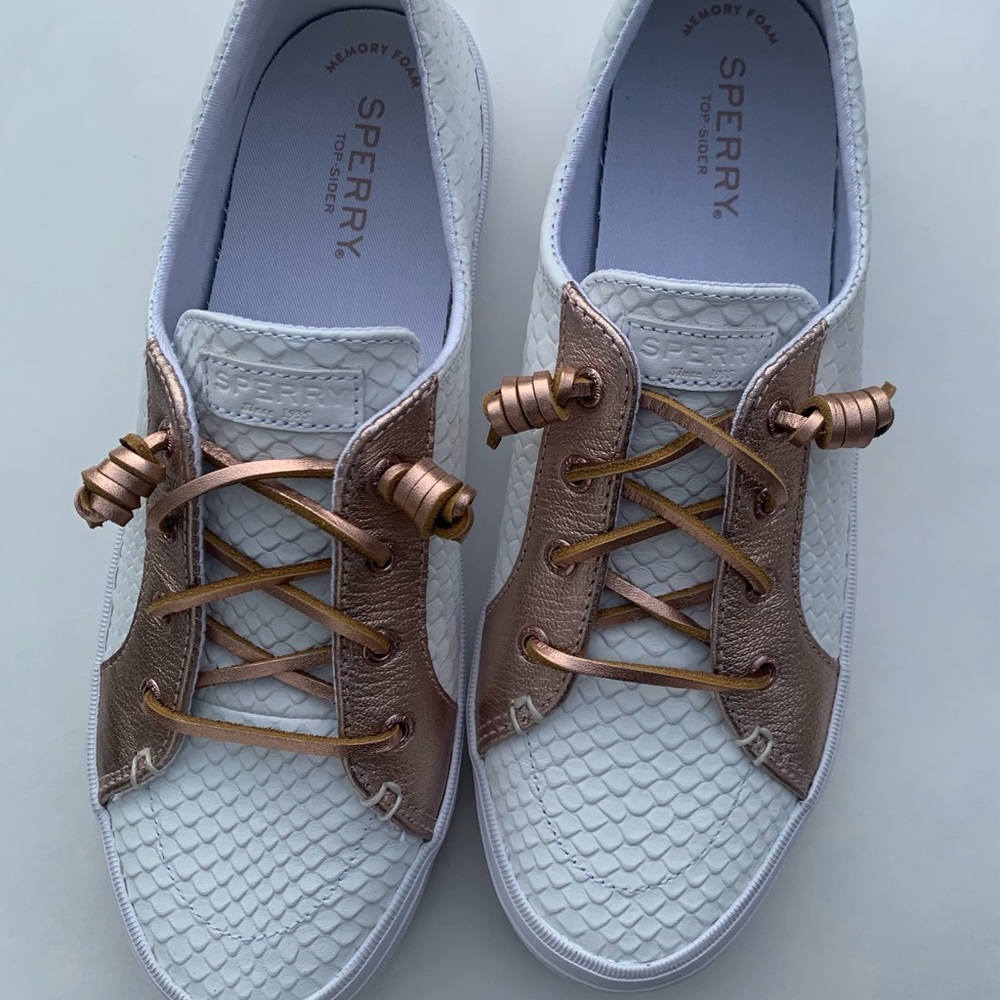 Brand new! Sperry crest vibe metallic leather sneakers women’s 10